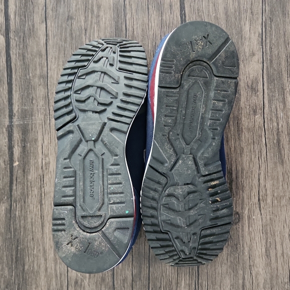 New Balance 005 - Picture 3 of 3